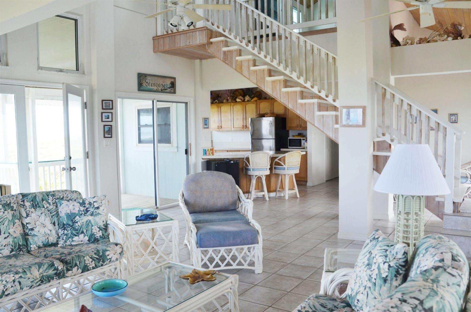 Blue Horizon Resort Conch Bar Exterior photo